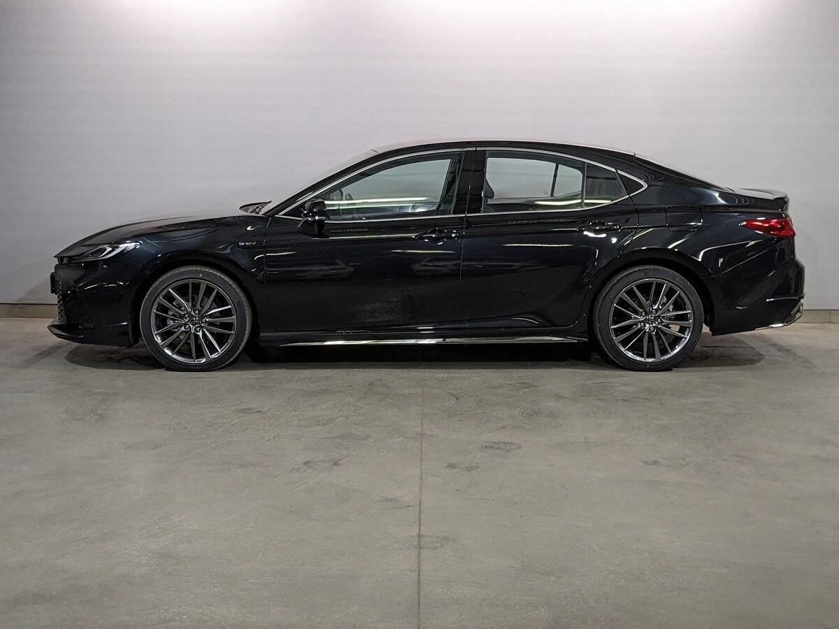 Toyota Camry с пробегом — 2024 год. Фото: #2