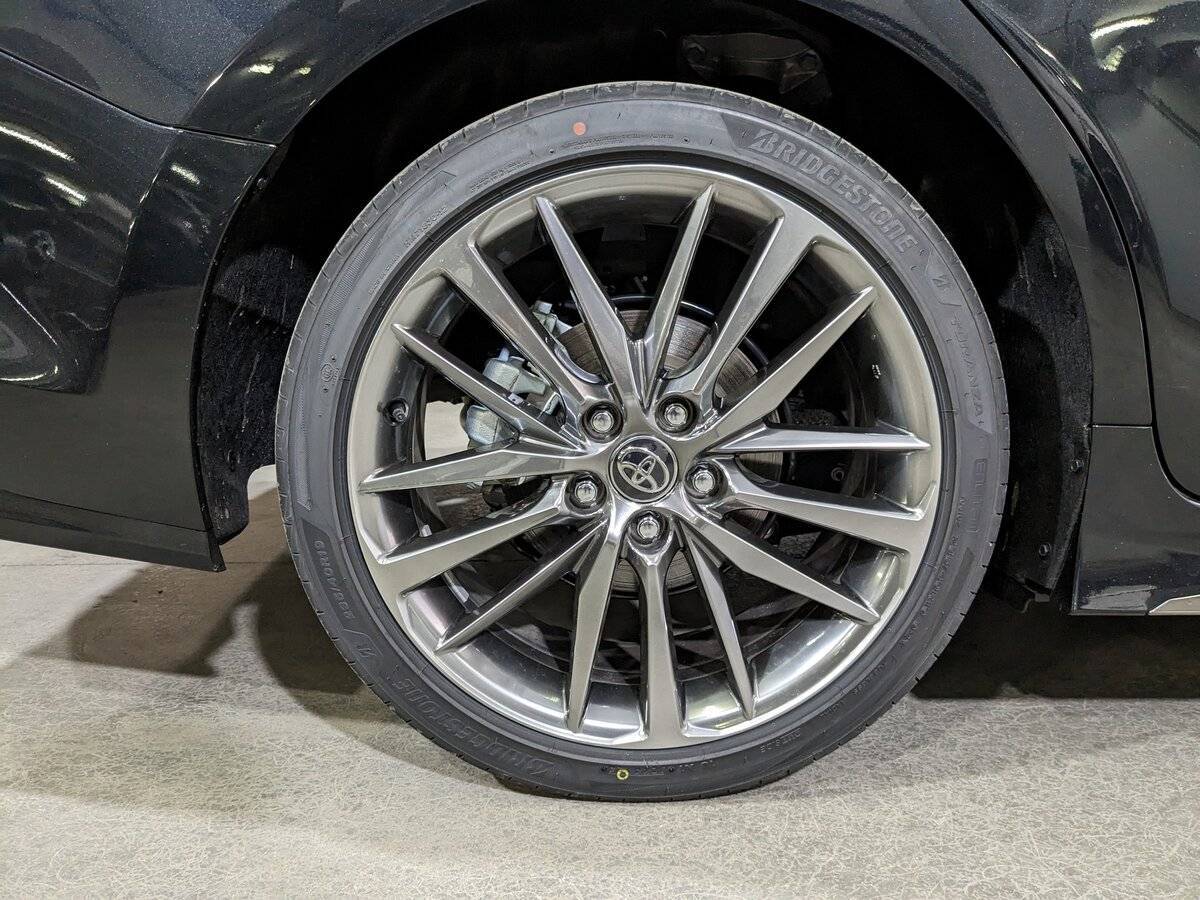 Toyota Camry с пробегом — 2024 год. Фото: #6