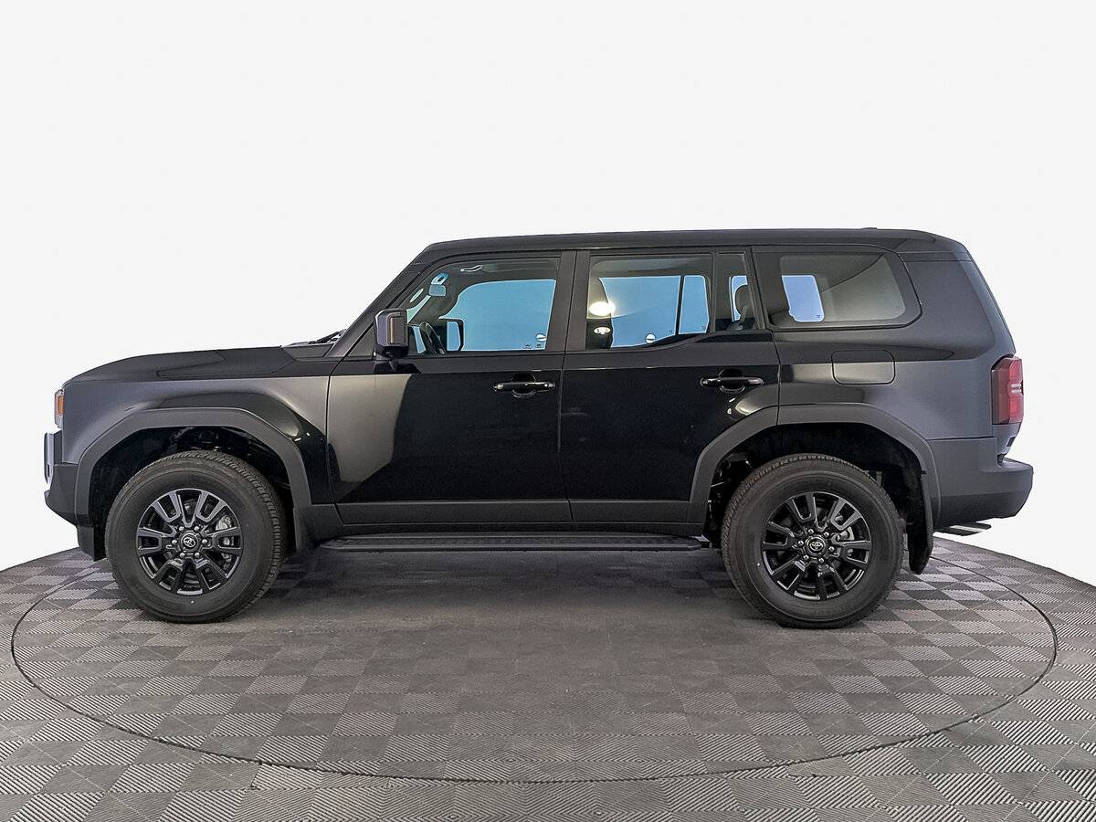 Toyota Land Cruiser Prado с пробегом — 2024 год. Фото: #2