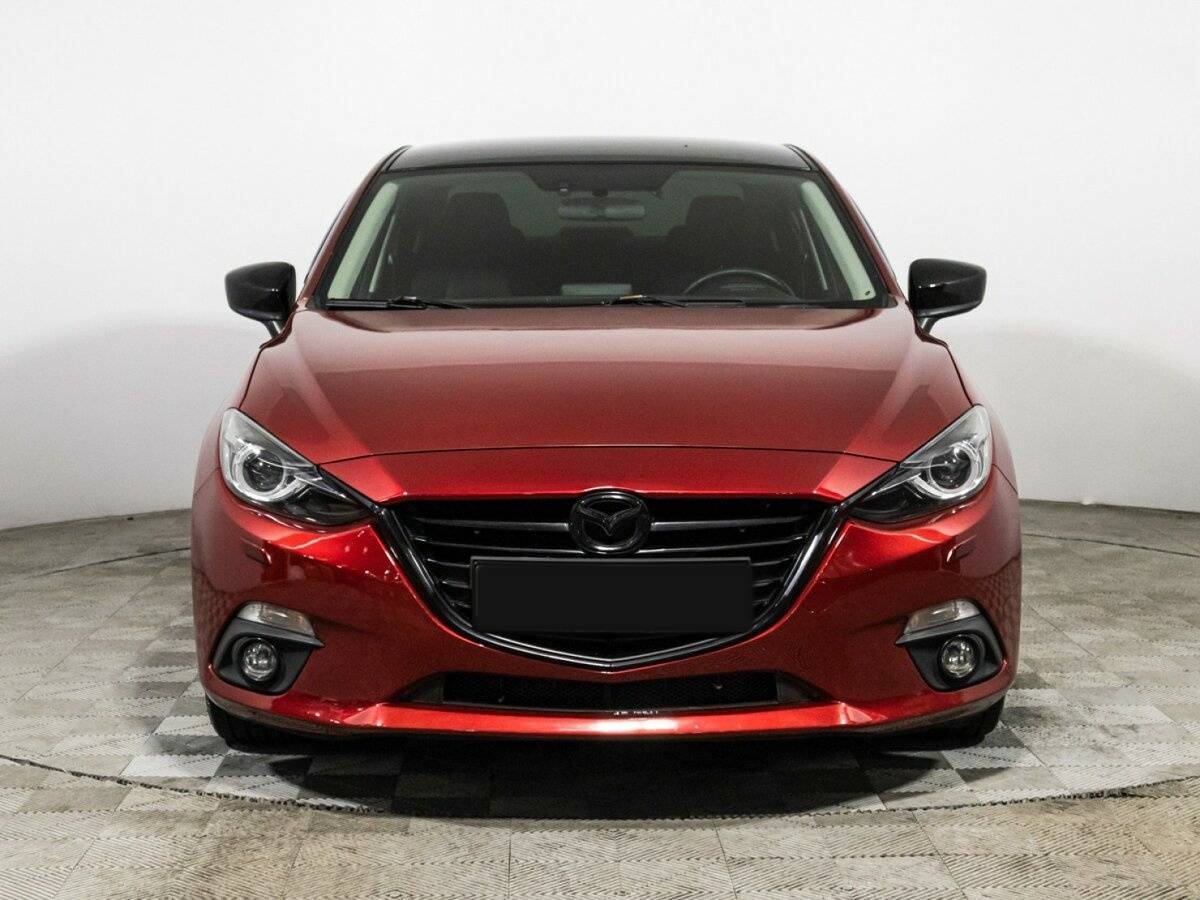 Mazda 3 с пробегом — 2013 год. Фото: #1
