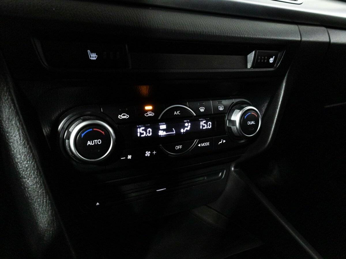 Mazda 3 с пробегом — 2013 год. Фото: #16