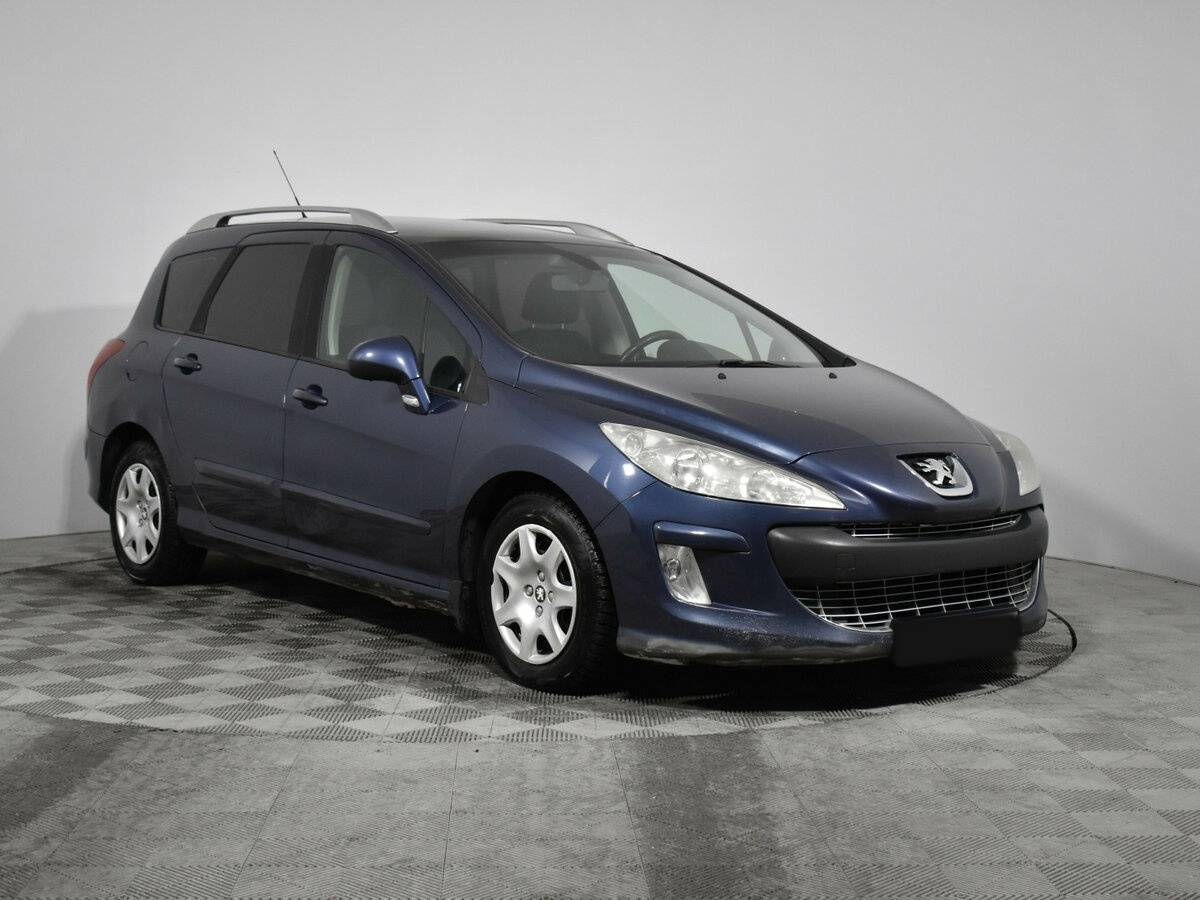 Peugeot 308 с пробегом — 2008 год. Фото: #2