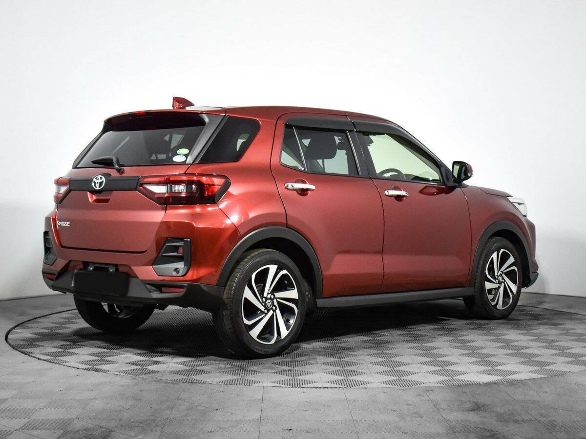 Toyota Raize с пробегом — 2021 год. Фото: #4