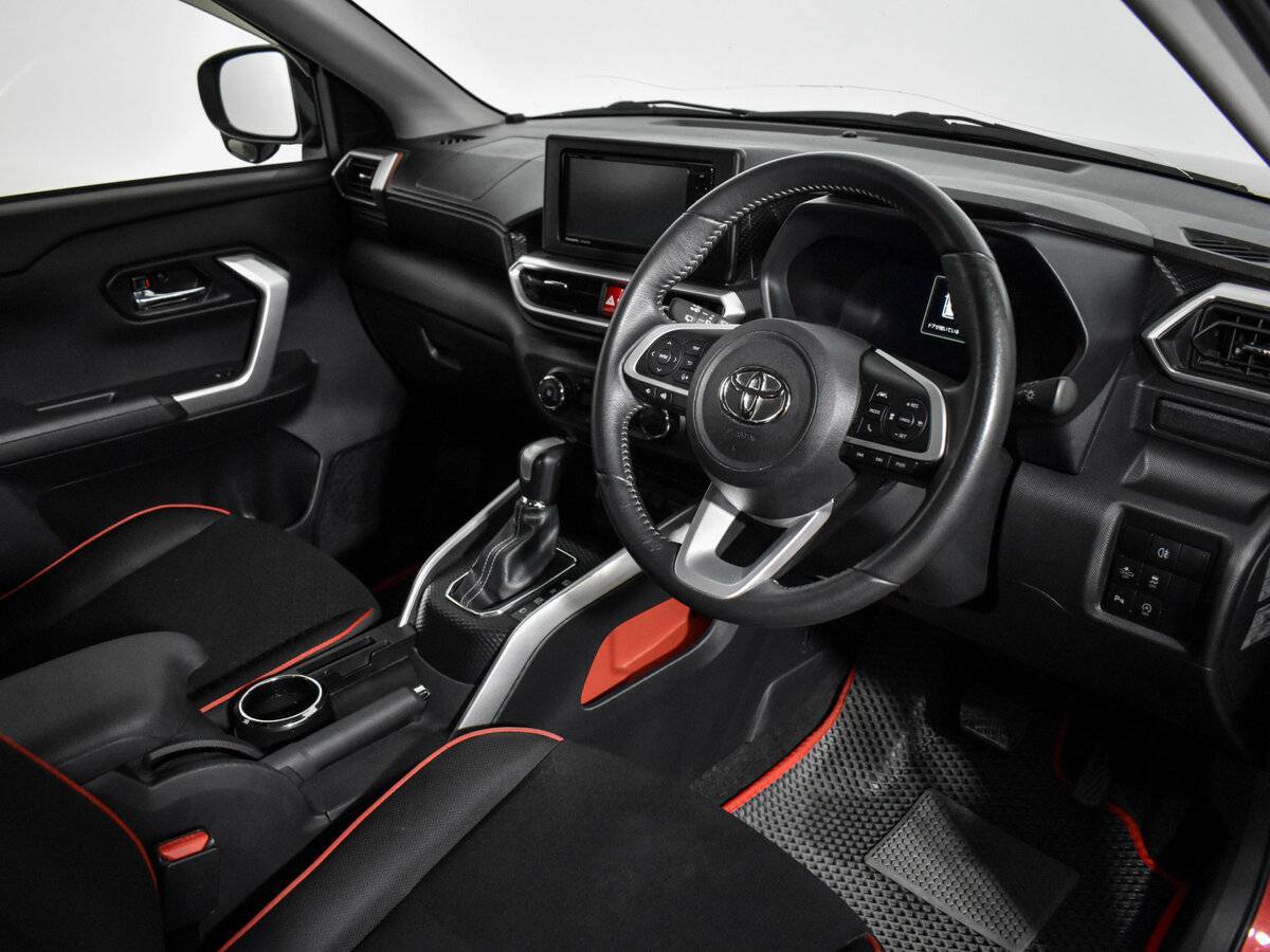 Toyota Raize с пробегом — 2021 год. Фото: #10