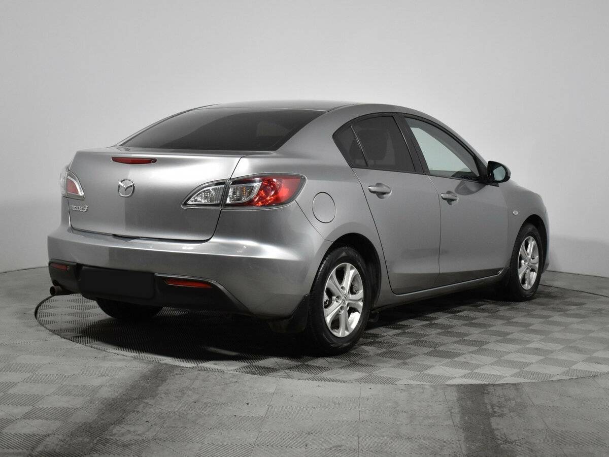 Mazda 3 с пробегом — 2011 год. Фото: #4