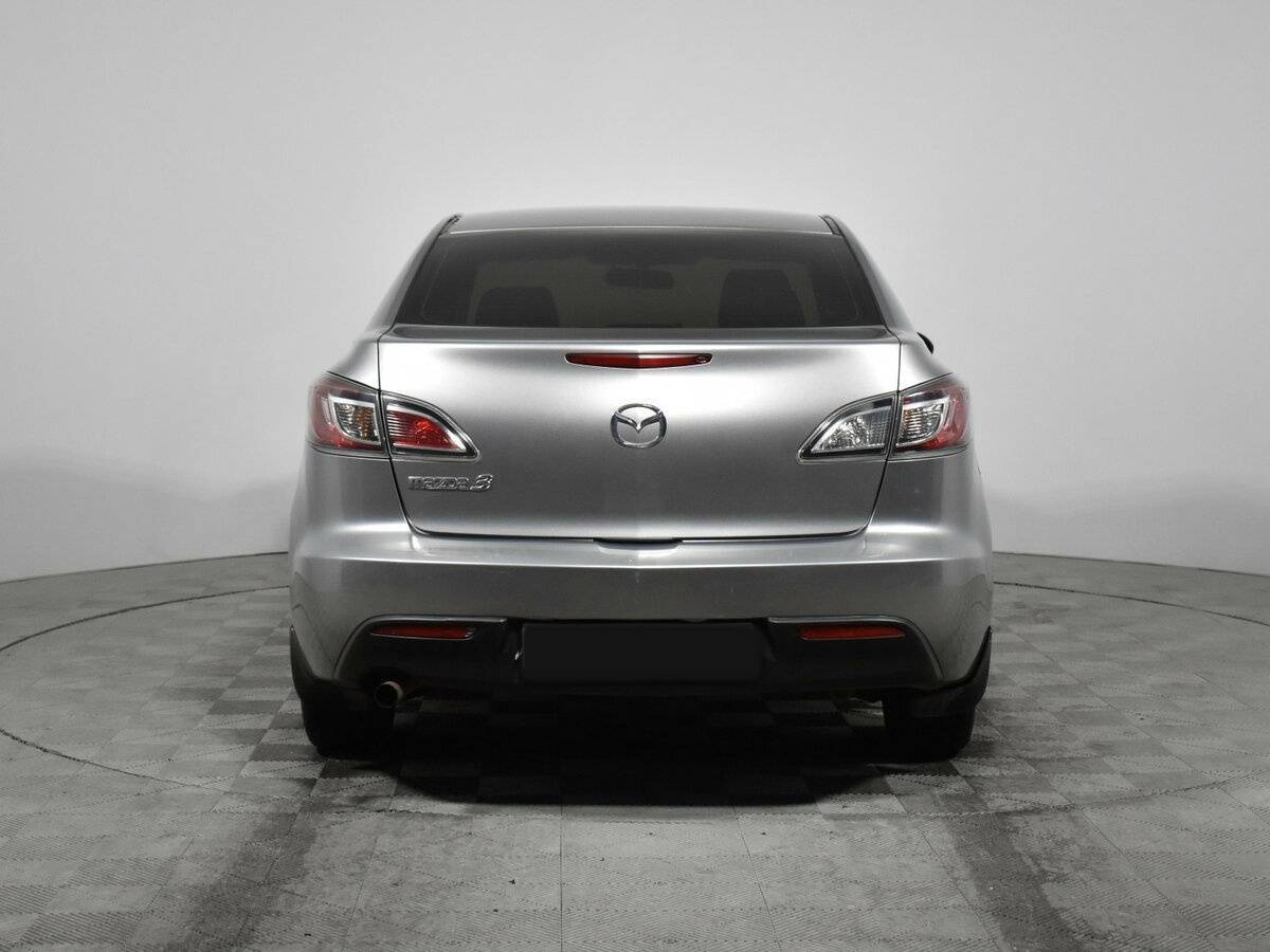 Mazda 3 с пробегом — 2011 год. Фото: #5