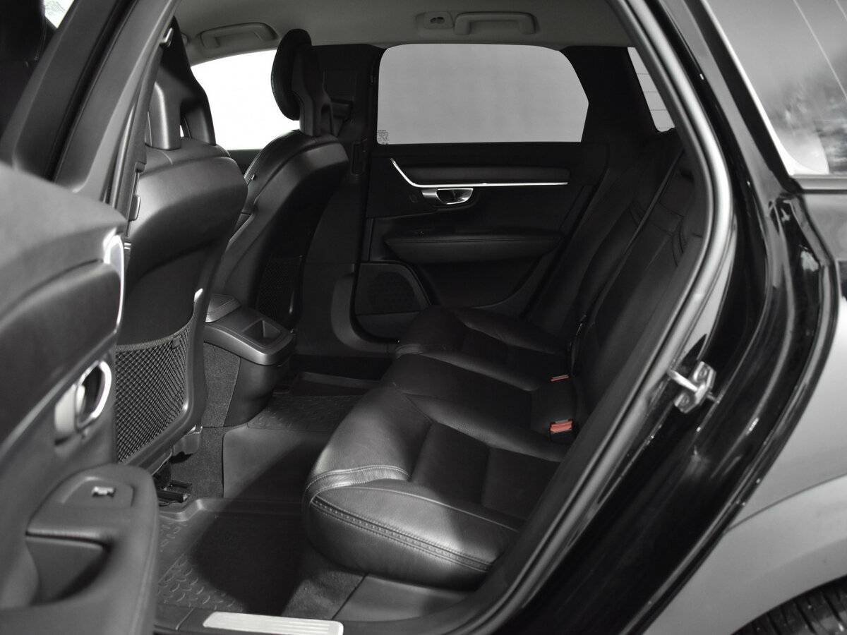 Volvo V90 Cross Country с пробегом — 2017 год. Фото: #11