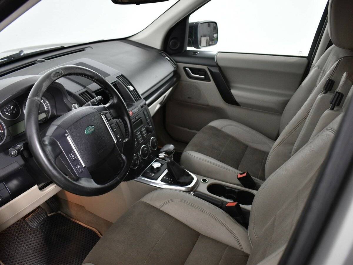 Land Rover Freelander с пробегом — 2011 год. Фото: #8