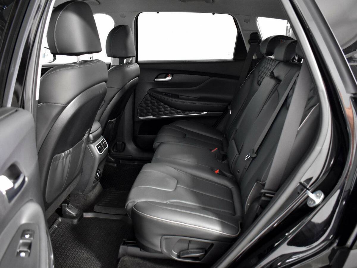 Hyundai Santa Fe с пробегом — 2021 год. Фото: #11