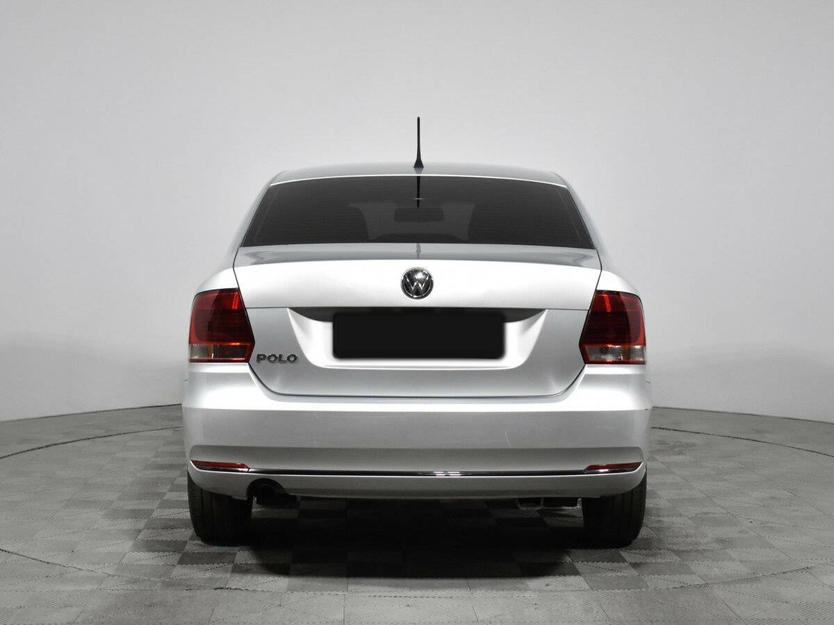 Volkswagen Polo с пробегом — 2016 год. Фото: #5