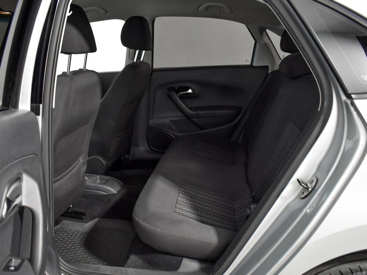 Volkswagen Polo с пробегом — 2016 год. Фото: #10