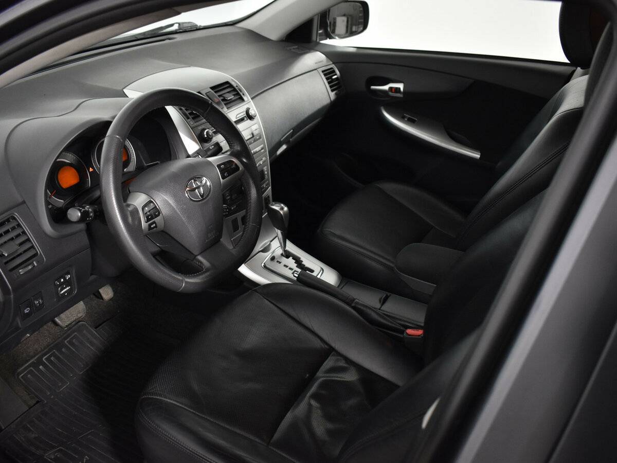 Toyota Corolla с пробегом — 2010 год. Фото: #8