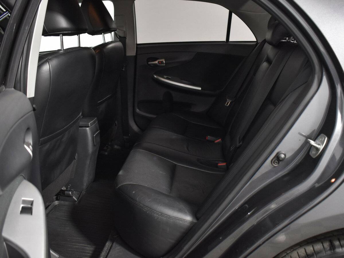 Toyota Corolla с пробегом — 2010 год. Фото: #11