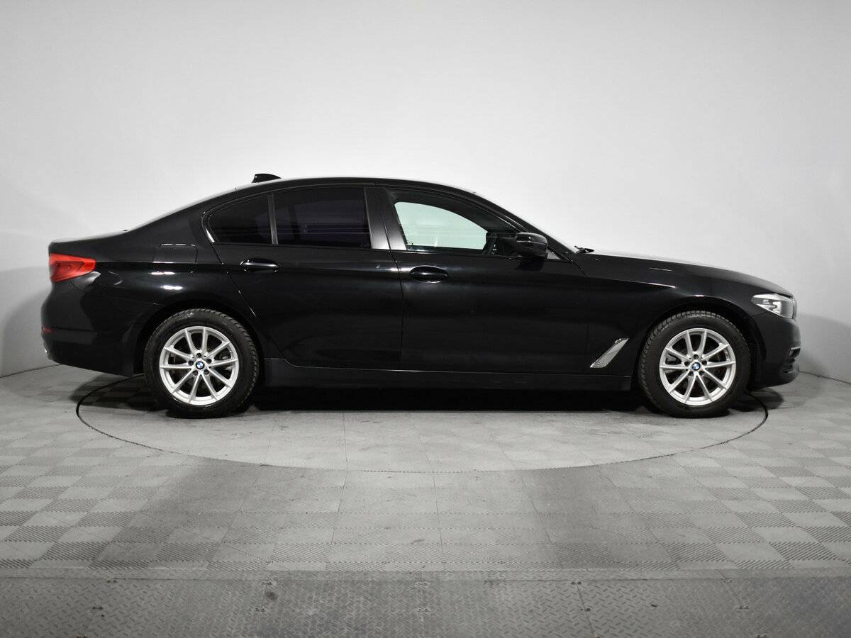 BMW 5 серии с пробегом — 2020 год. Фото: #3