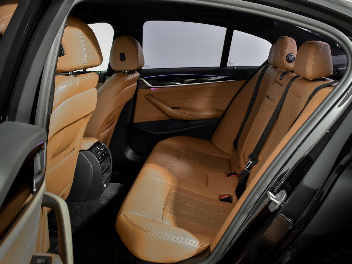 BMW 5 серии с пробегом — 2020 год. Фото: #11