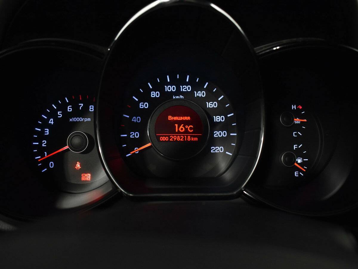 Kia Rio с пробегом — 2013 год. Фото: #12