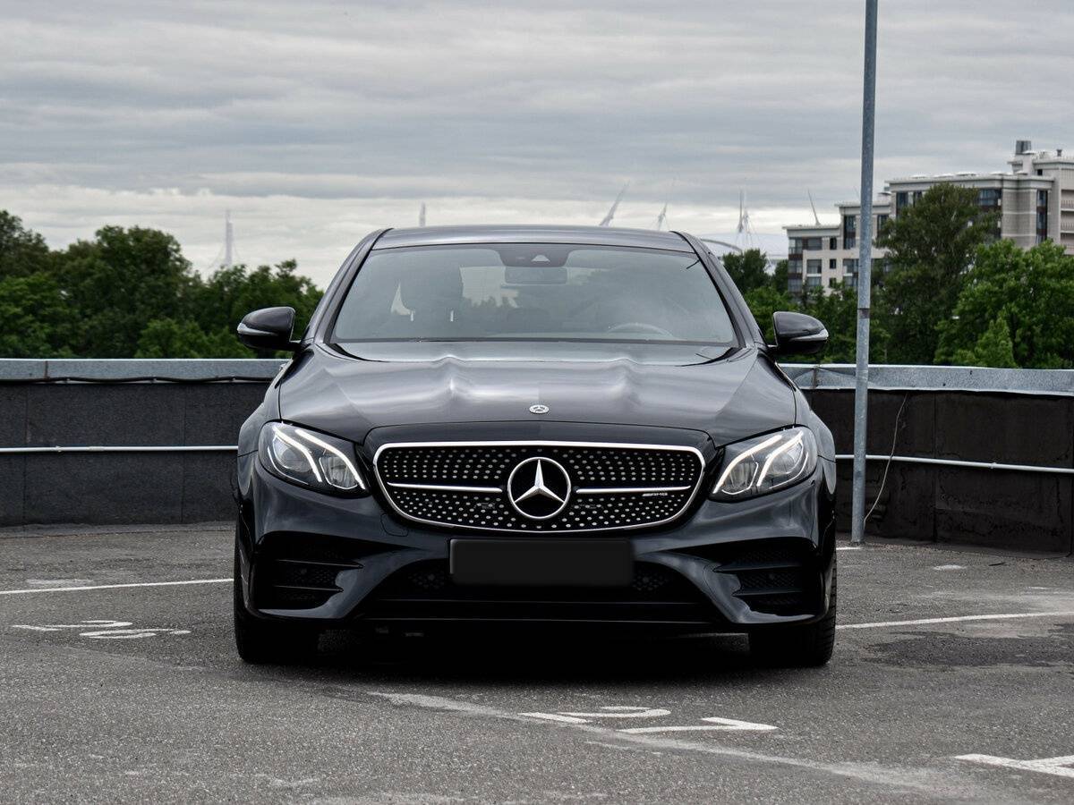 Mercedes-Benz E-Класс AMG с пробегом — 2019 год. Фото: #1