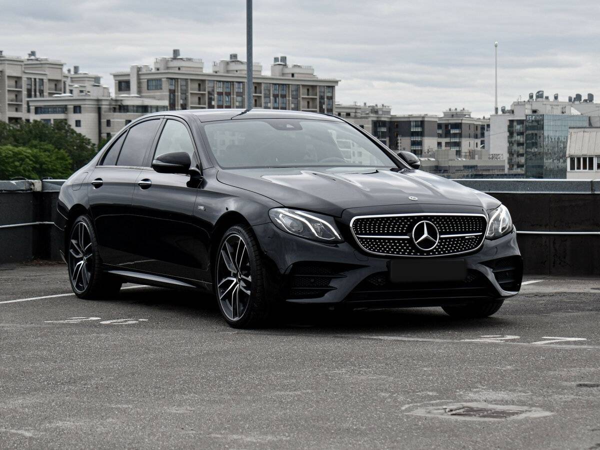 Mercedes-Benz E-Класс AMG с пробегом — 2019 год. Фото: #2