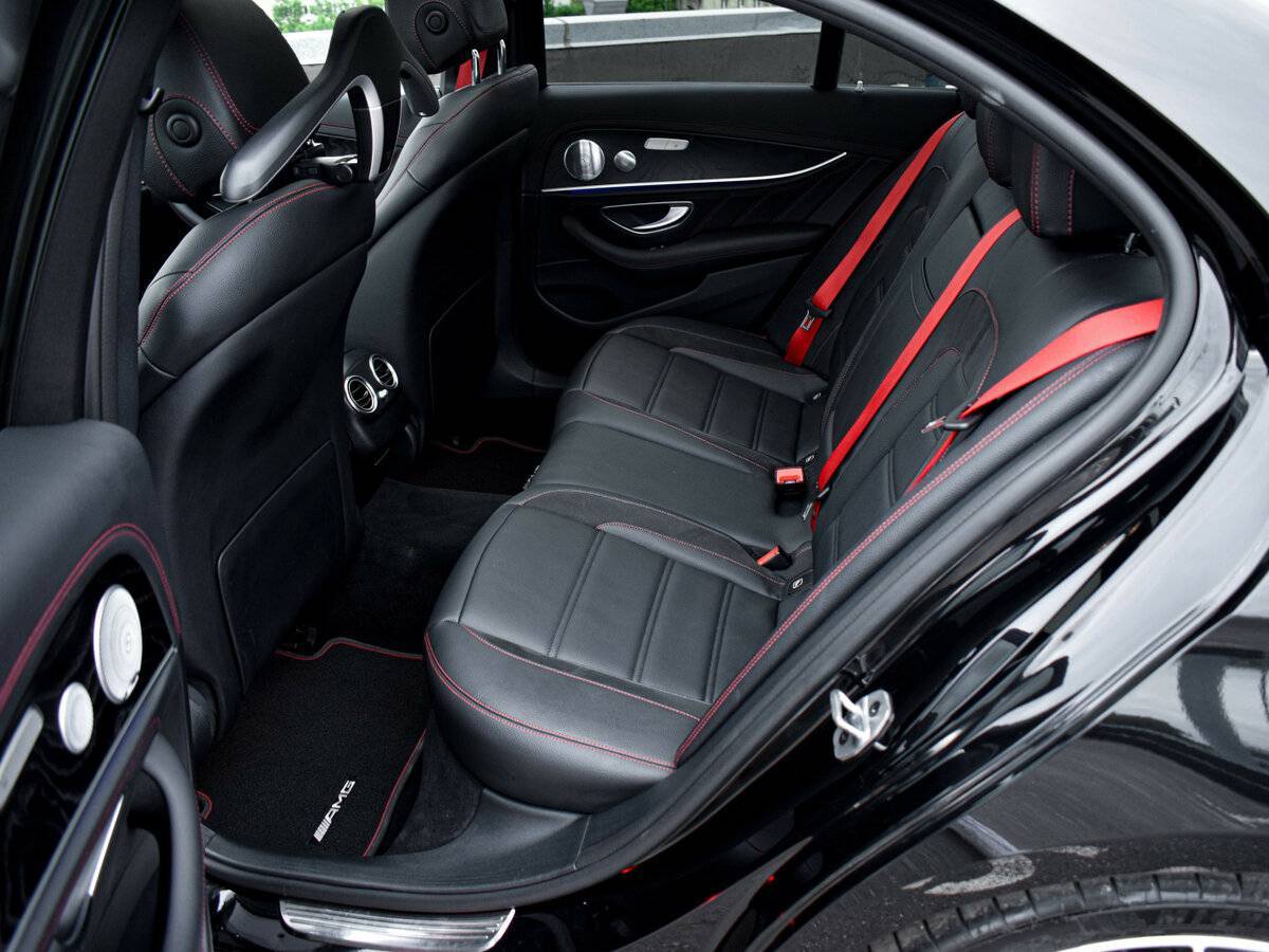 Mercedes-Benz E-Класс AMG с пробегом — 2019 год. Фото: #13