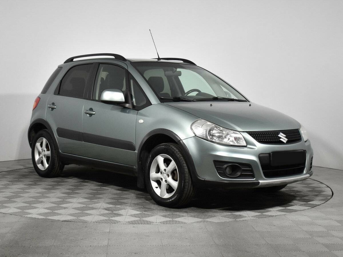 Suzuki SX4 с пробегом — 2011 год. Фото: #2