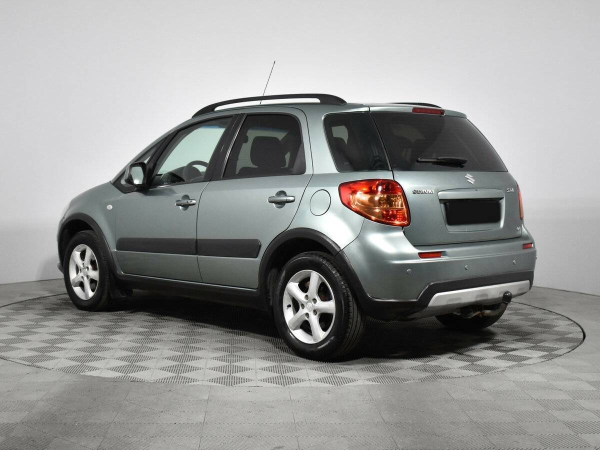 Suzuki SX4 с пробегом — 2011 год. Фото: #6