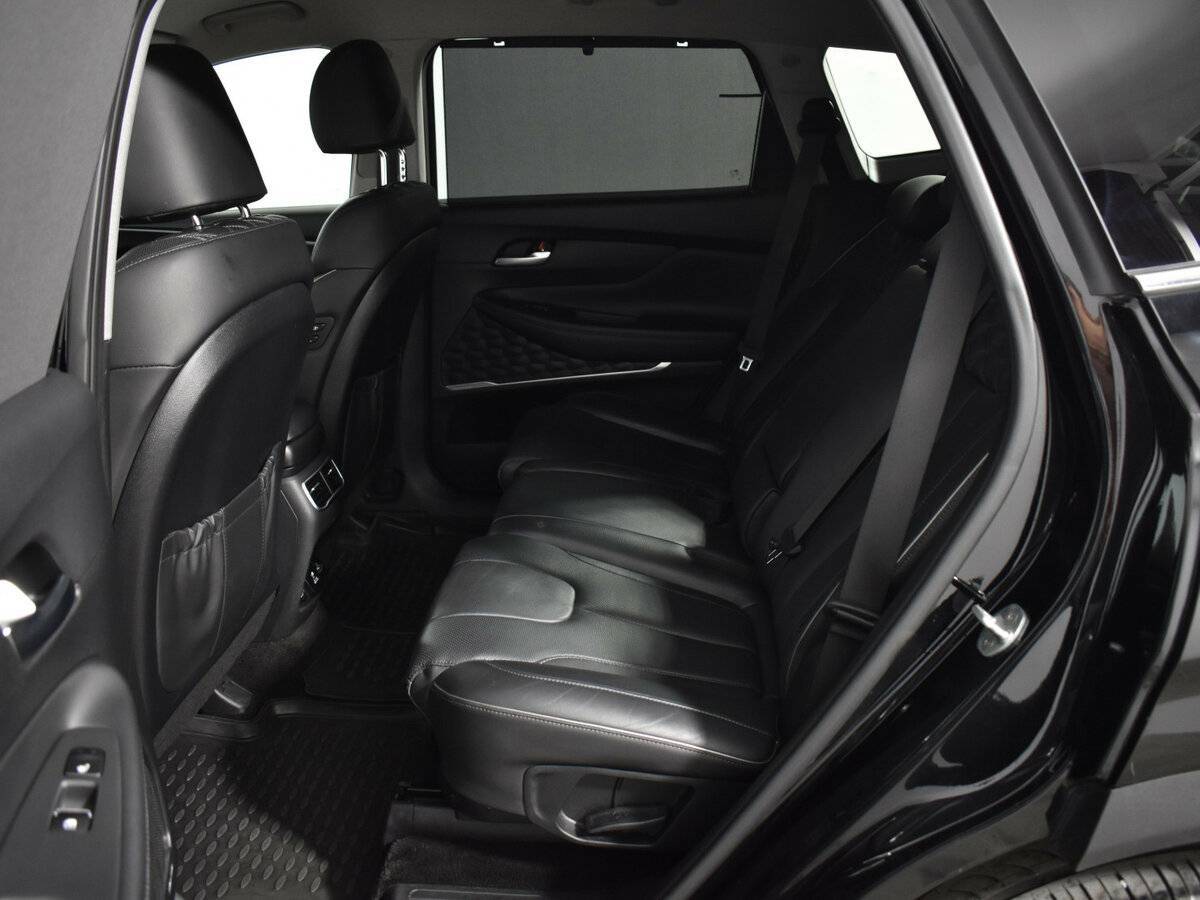 Hyundai Santa Fe с пробегом — 2021 год. Фото: #11