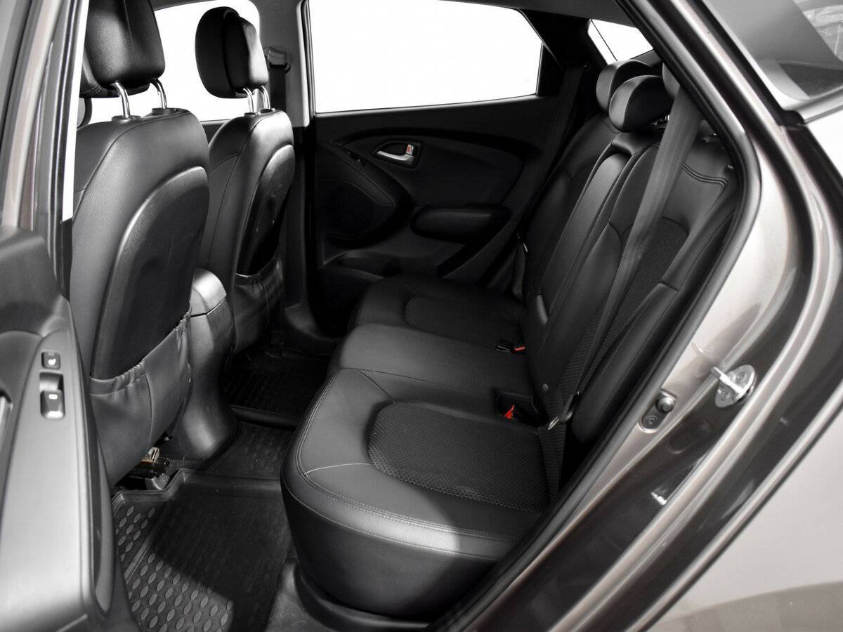 Hyundai ix35 с пробегом — 2011 год. Фото: #11