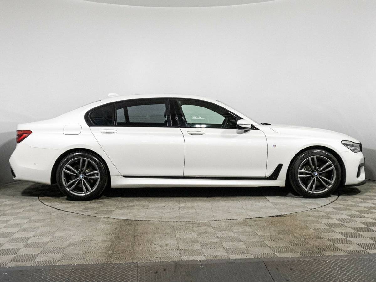 BMW 7 серии с пробегом — 2016 год. Фото: #3