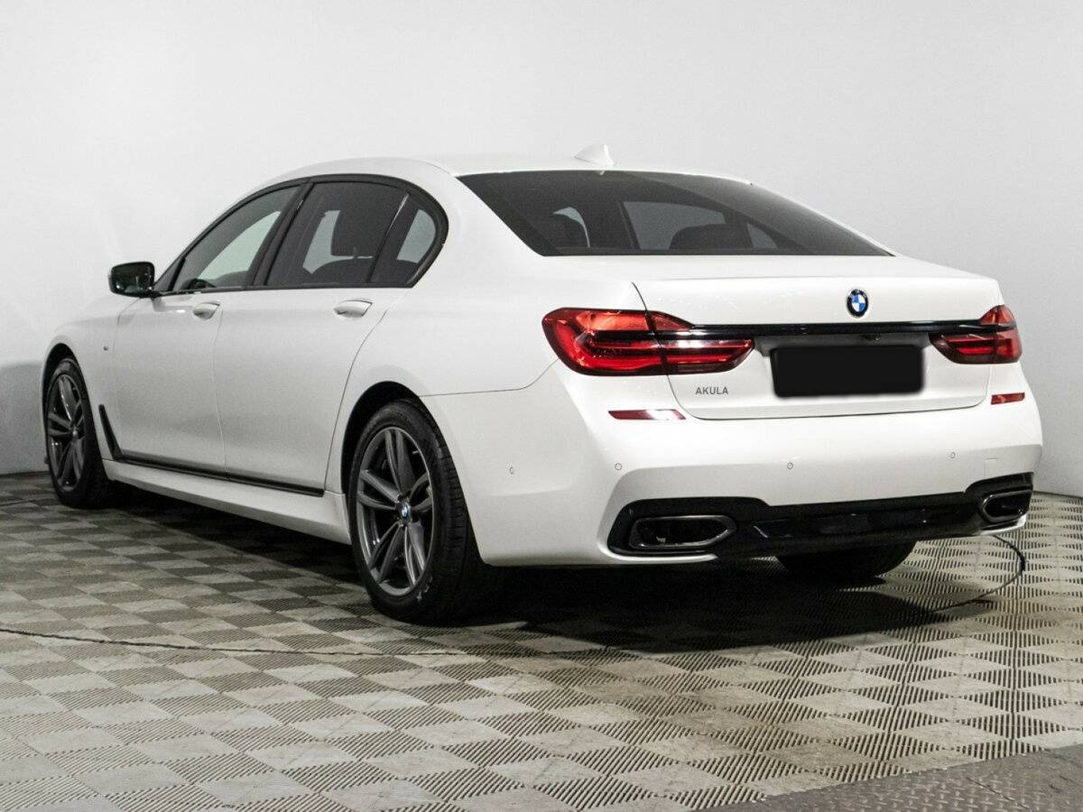 BMW 7 серии с пробегом — 2016 год. Фото: #6