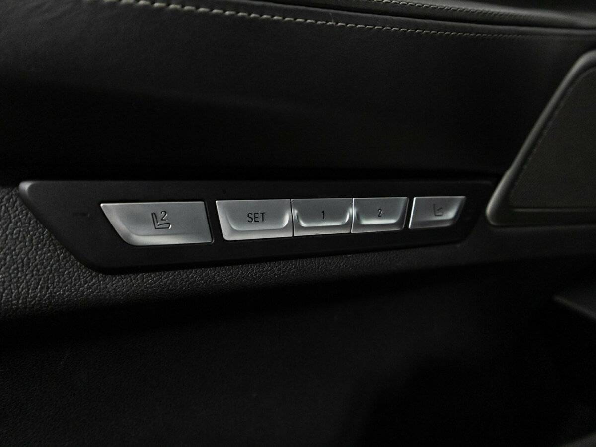 BMW 7 серии с пробегом — 2016 год. Фото: #17