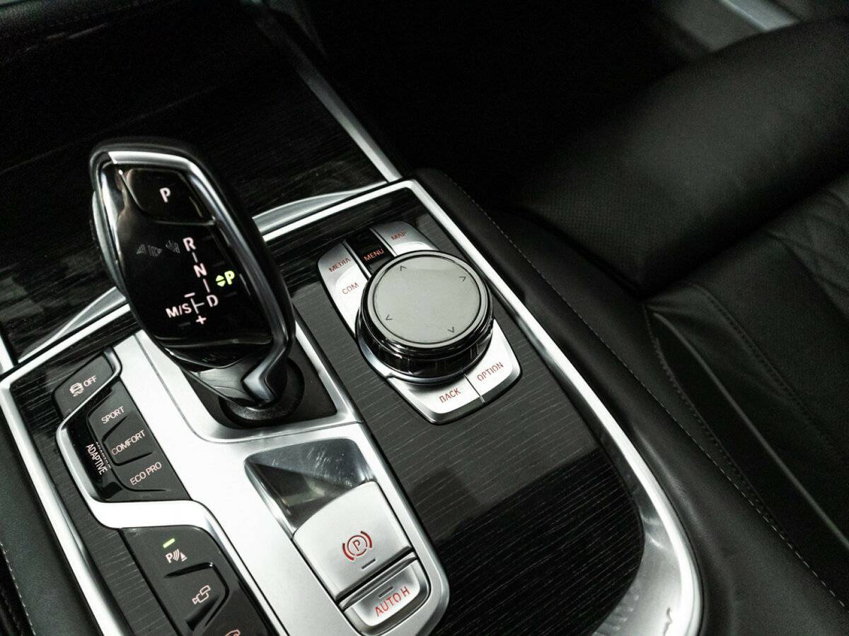 BMW 7 серии с пробегом — 2016 год. Фото: #23