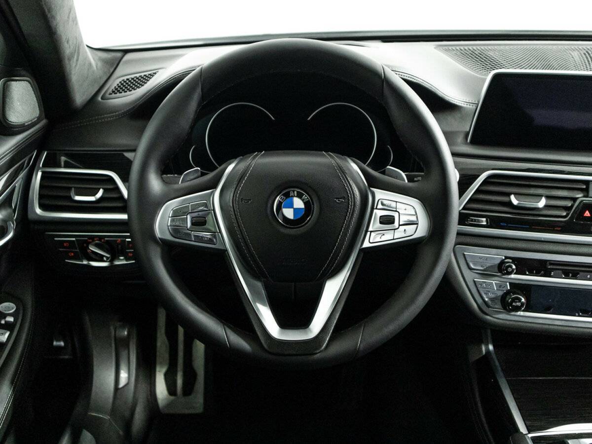 BMW 7 серии с пробегом — 2016 год. Фото: #28