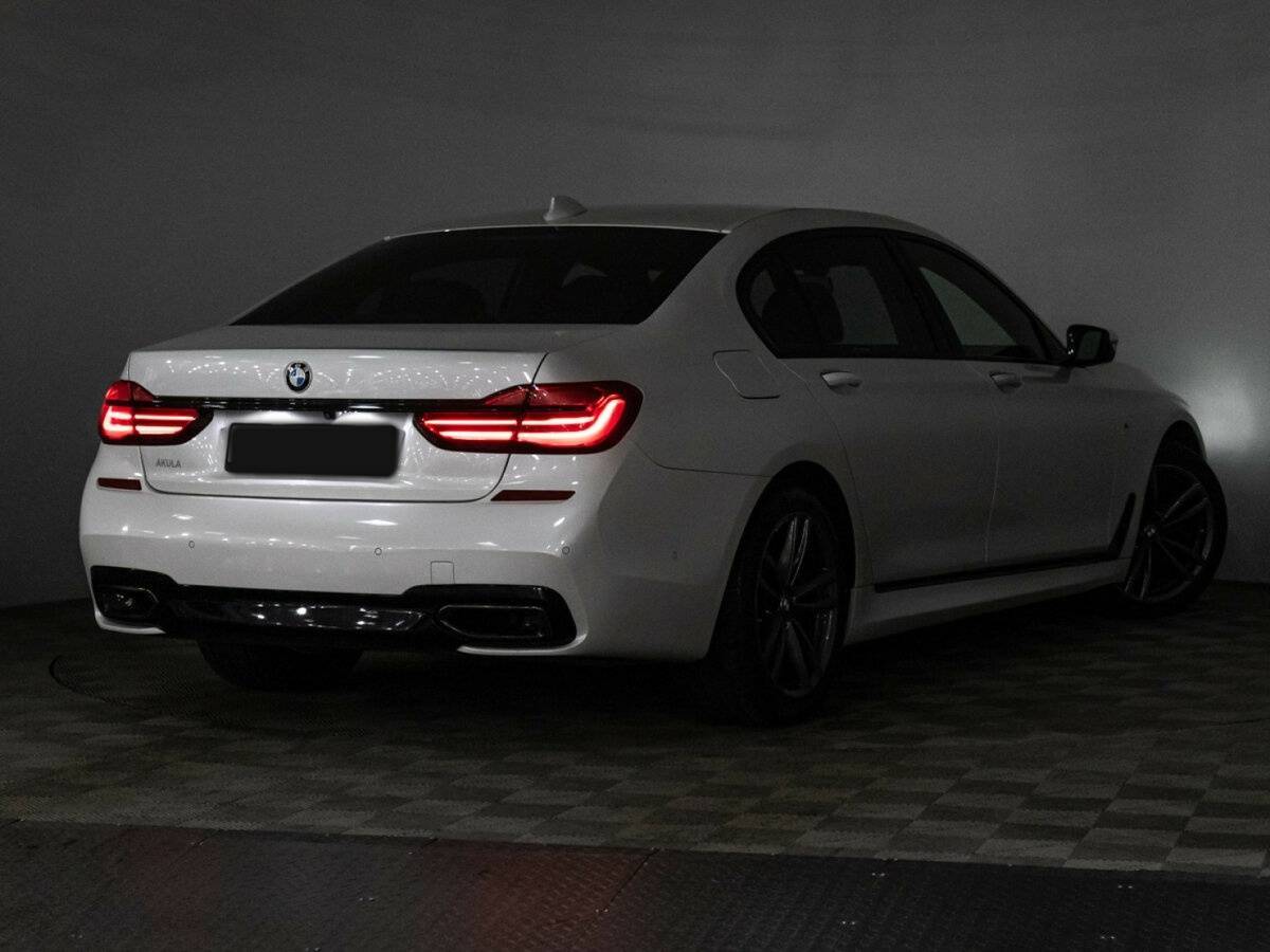 BMW 7 серии с пробегом — 2016 год. Фото: #36