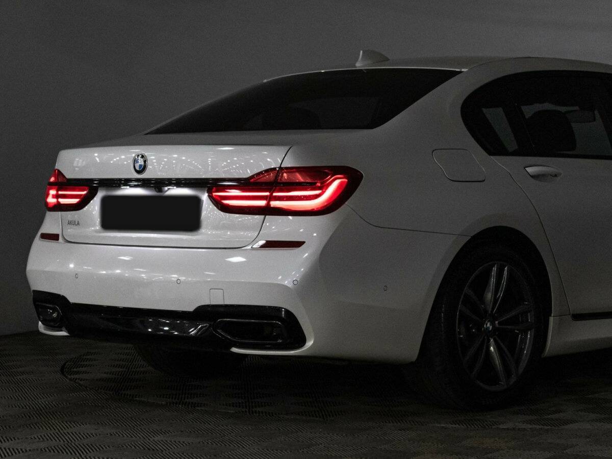BMW 7 серии с пробегом — 2016 год. Фото: #37