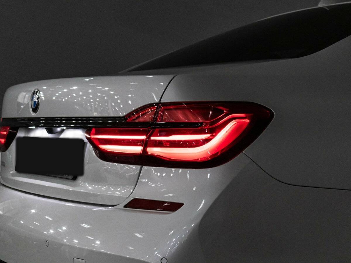 BMW 7 серии с пробегом — 2016 год. Фото: #38