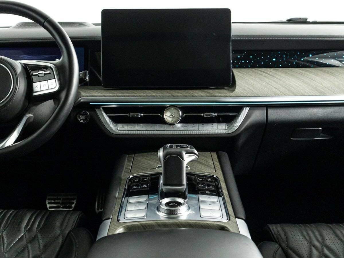 Tank 500 с пробегом — 2023 год. Фото: #13