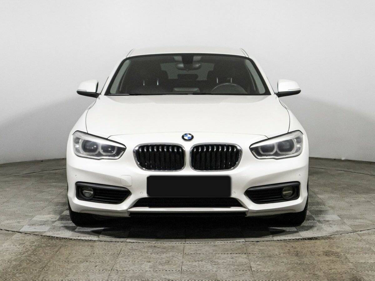 BMW 1 серии с пробегом — 2018 год. Фото: #1