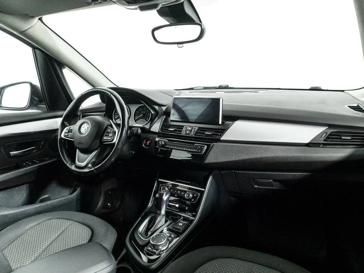 BMW 2 серии Active Tourer с пробегом — 2015 год. Фото: #8