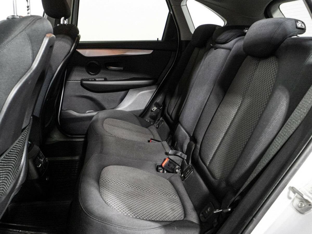 BMW 2 серии Active Tourer с пробегом — 2015 год. Фото: #9