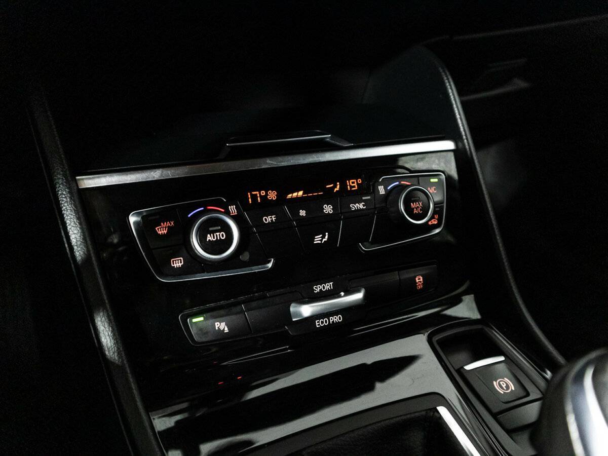 BMW 2 серии Active Tourer с пробегом — 2015 год. Фото: #18