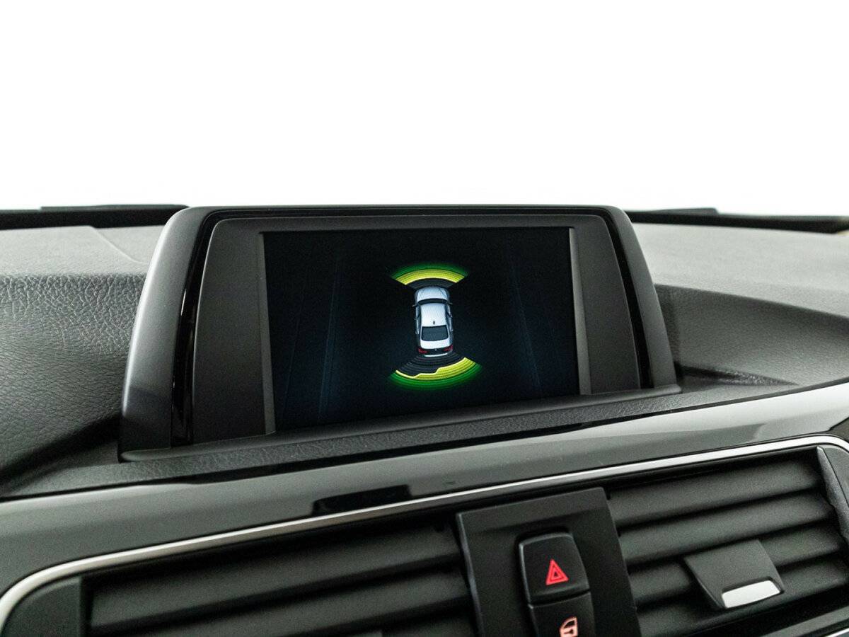 BMW 3 серии с пробегом — 2018 год. Фото: #15