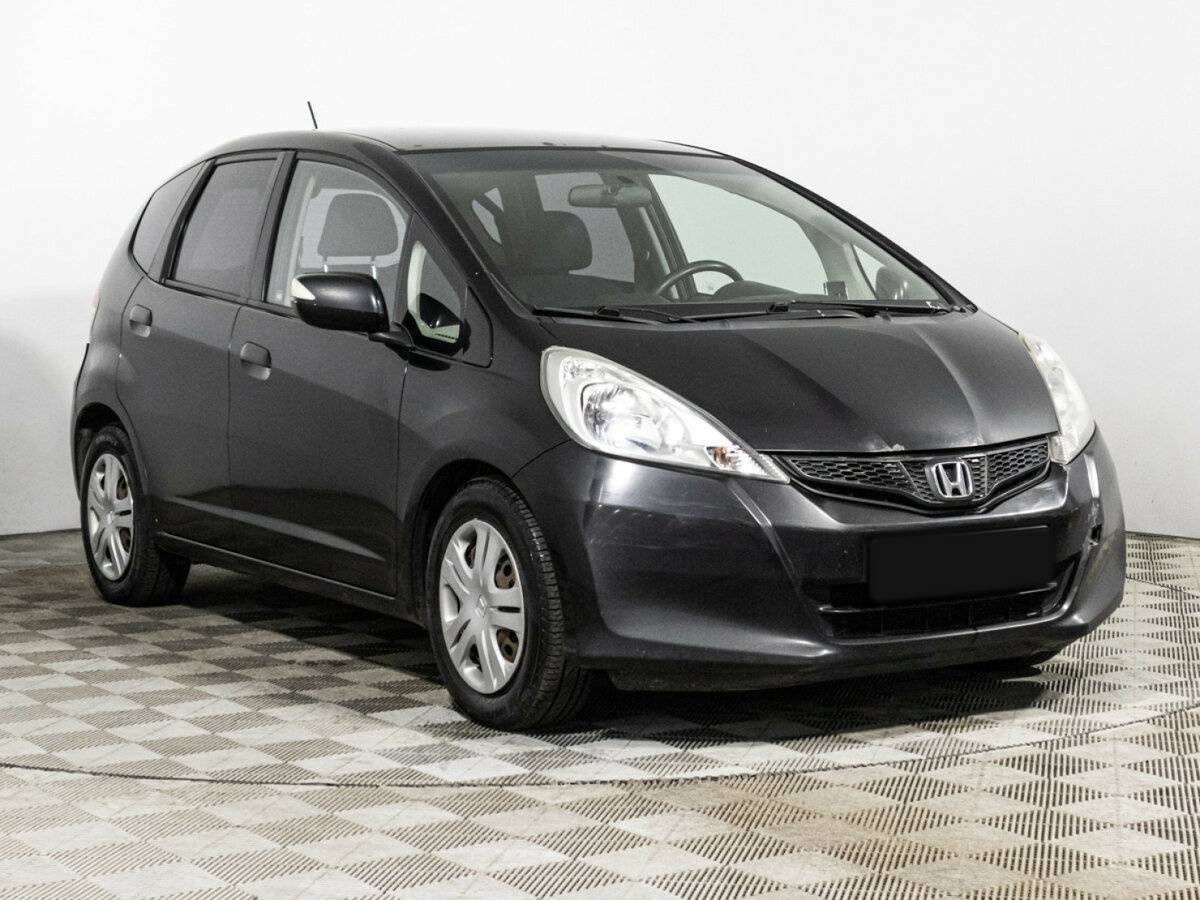 Honda Jazz с пробегом — 2011 год. Фото: #2