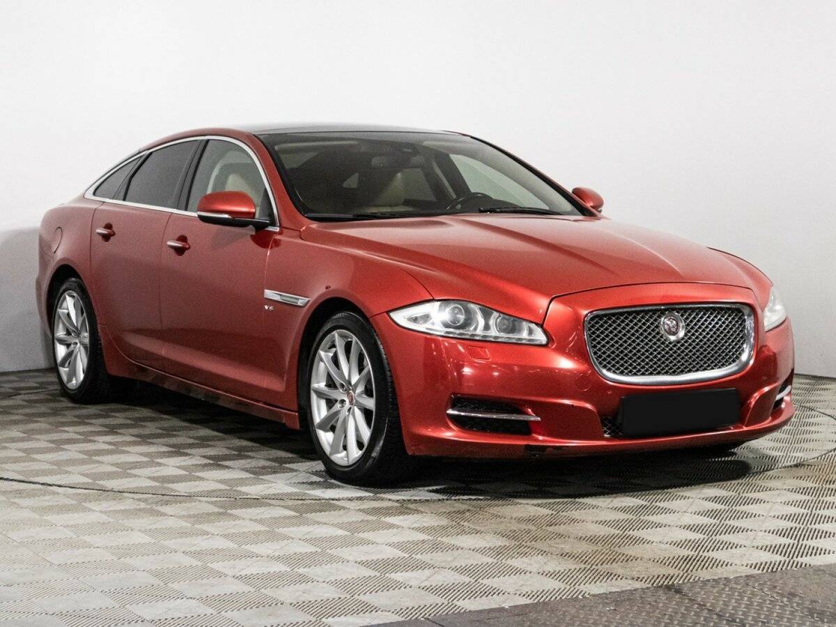 Jaguar XJ с пробегом — 2014 год. Фото: #2