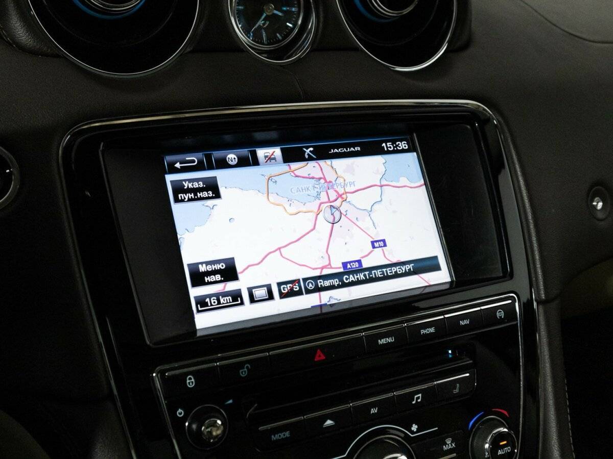 Jaguar XJ с пробегом — 2014 год. Фото: #21