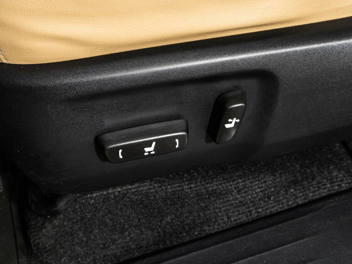 Toyota Fortuner с пробегом — 2019 год. Фото: #18