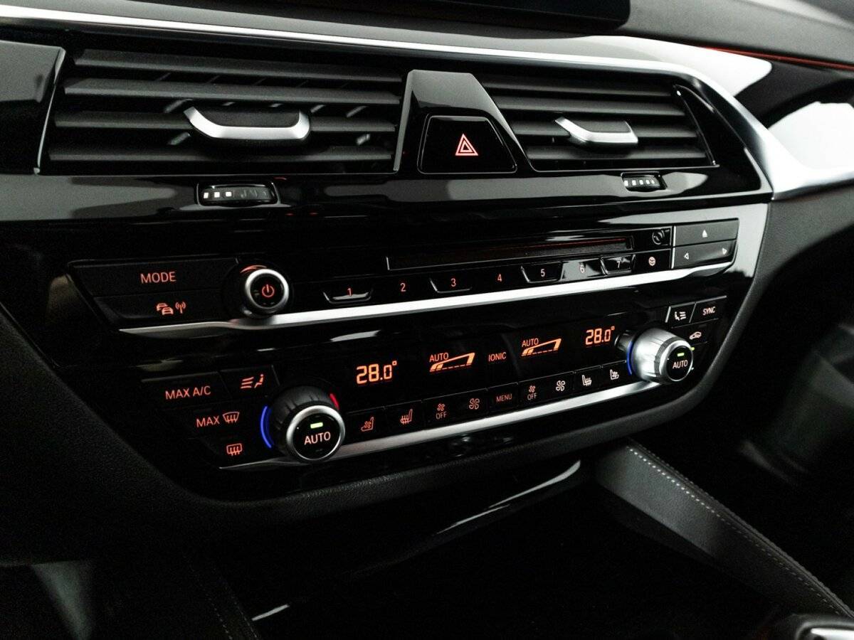 BMW 6 серии с пробегом — 2018 год. Фото: #24