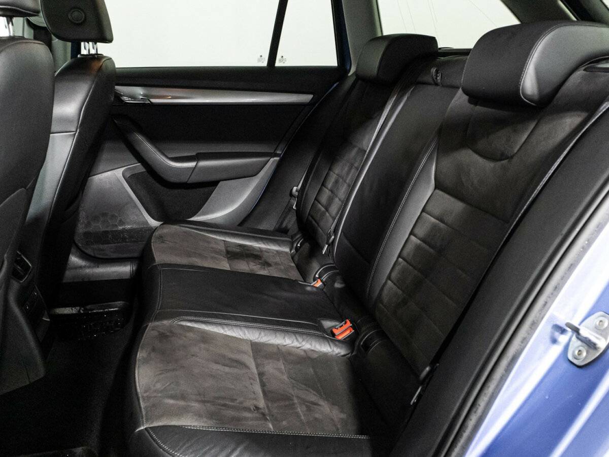 Skoda Octavia с пробегом — 2015 год. Фото: #9