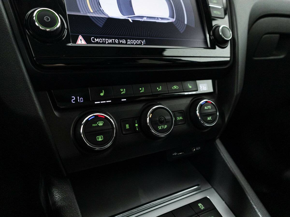 Skoda Octavia с пробегом — 2015 год. Фото: #20