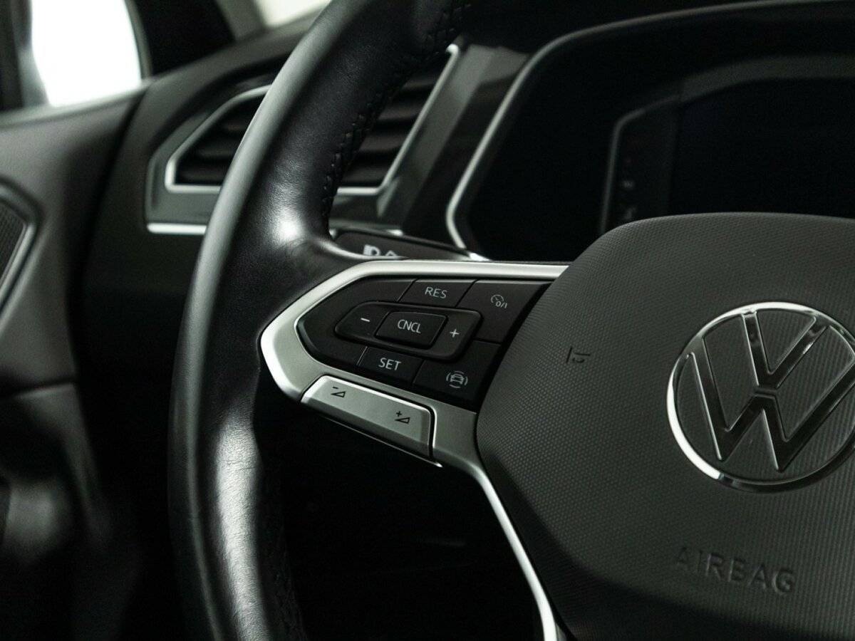 Volkswagen Tiguan с пробегом — 2021 год. Фото: #23