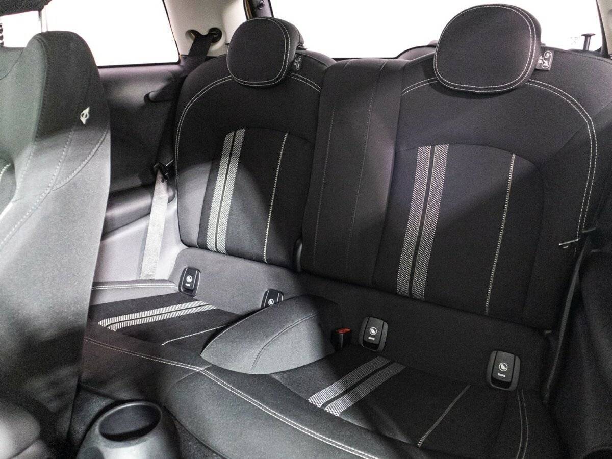 Mini Hatch с пробегом — 2014 год. Фото: #9